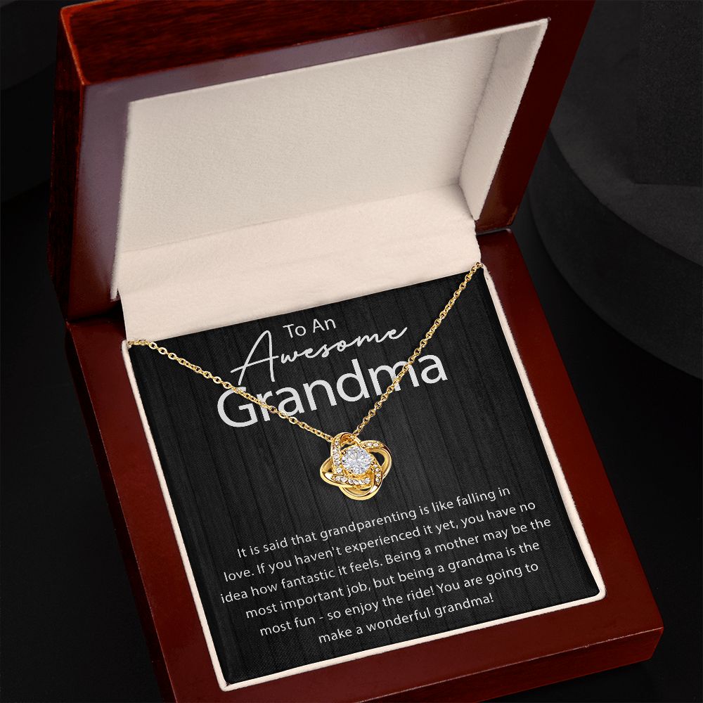 Awesome Grandma | Love Knot